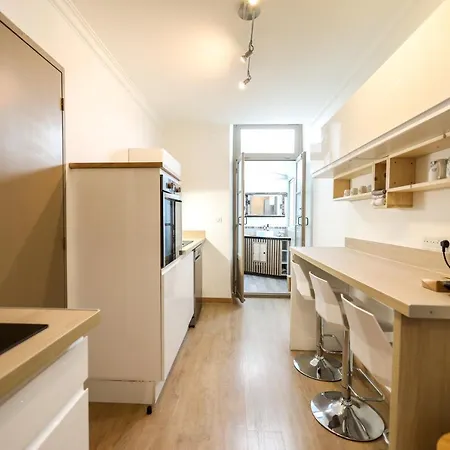 Le Lavandin, Spacieux Et Moderne P4, Centre Ville, Wifi Nimes