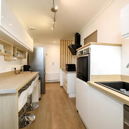 Le Lavandin, Spacieux Et Moderne P4, Centre Ville, Wifi * Nimes
